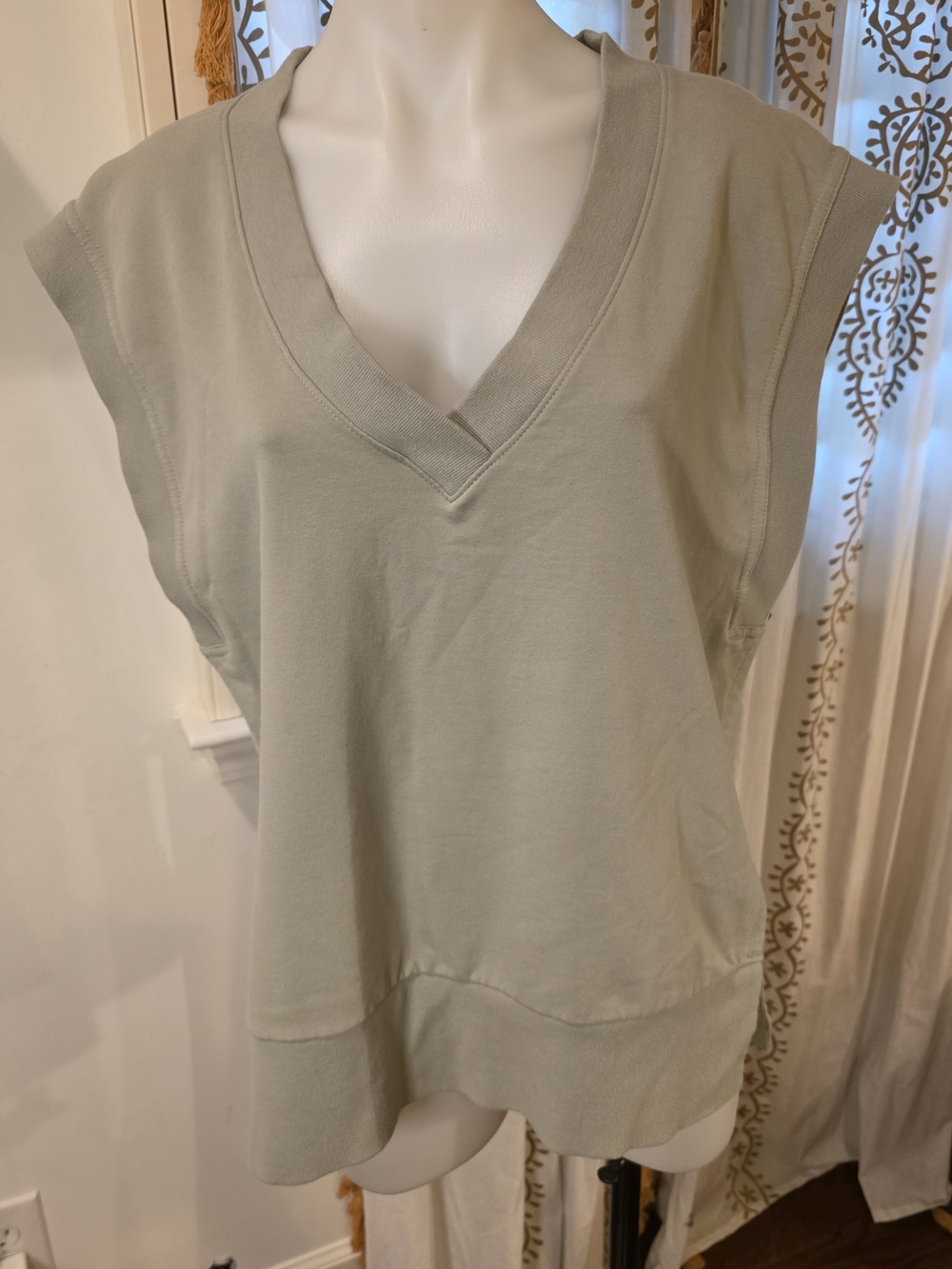 Athleta Sleeveless V-Neck Tank in Sage Green